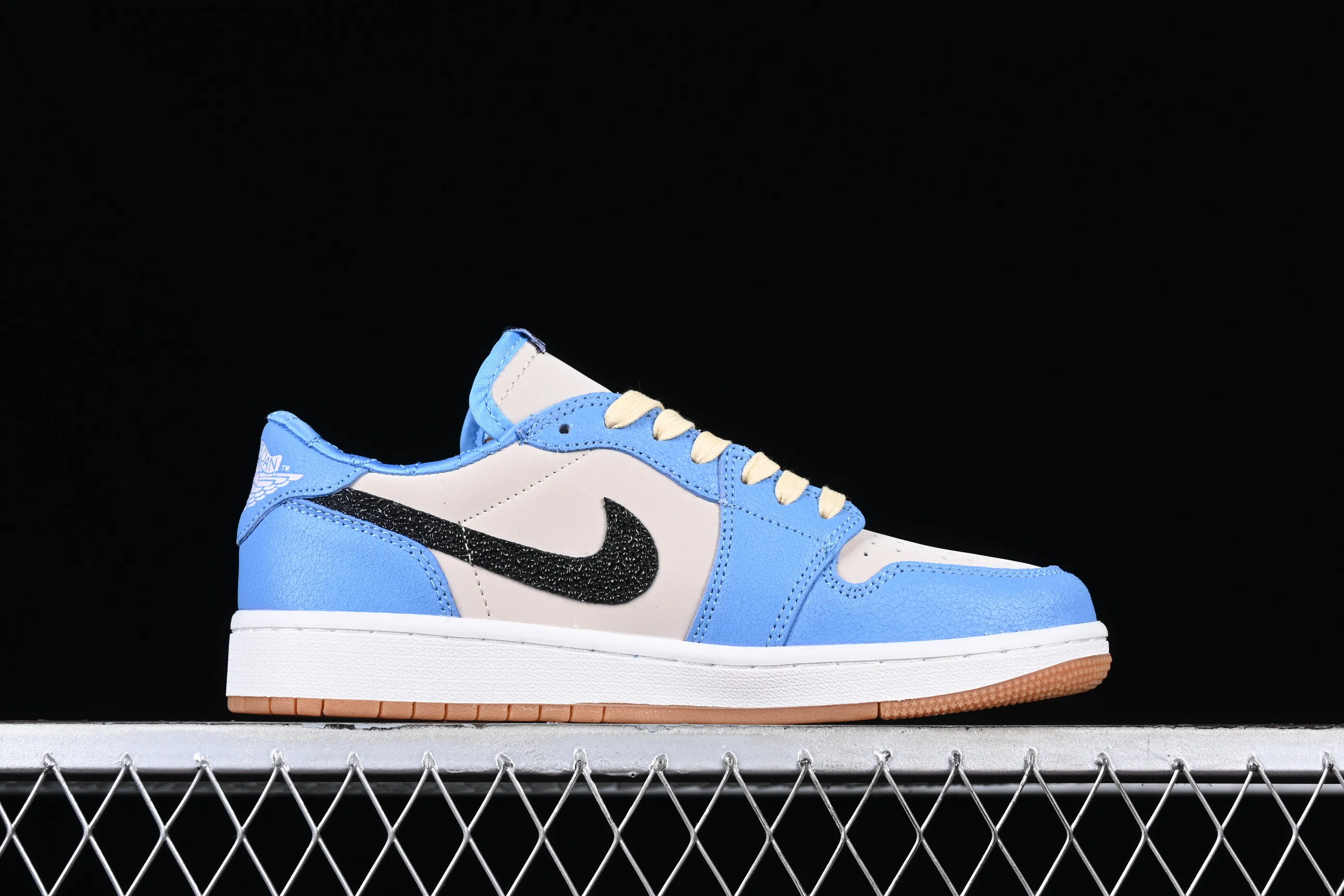 All categories Air Jordan Jordan series basketball shoes Air Jordan 1 Low Z version Air Jordan 1 Low OG AJ1 Joe 1 white and blue crackle low-top cultural casual sneakers CZ0790-141
